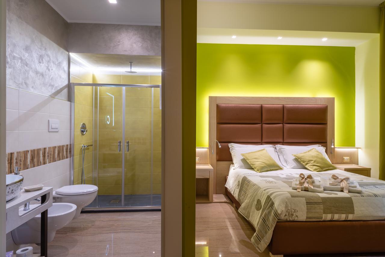 Villa Domus Salento Suites & Rooms Con Parcheggio Privato In Loco 莱切 外观 照片
