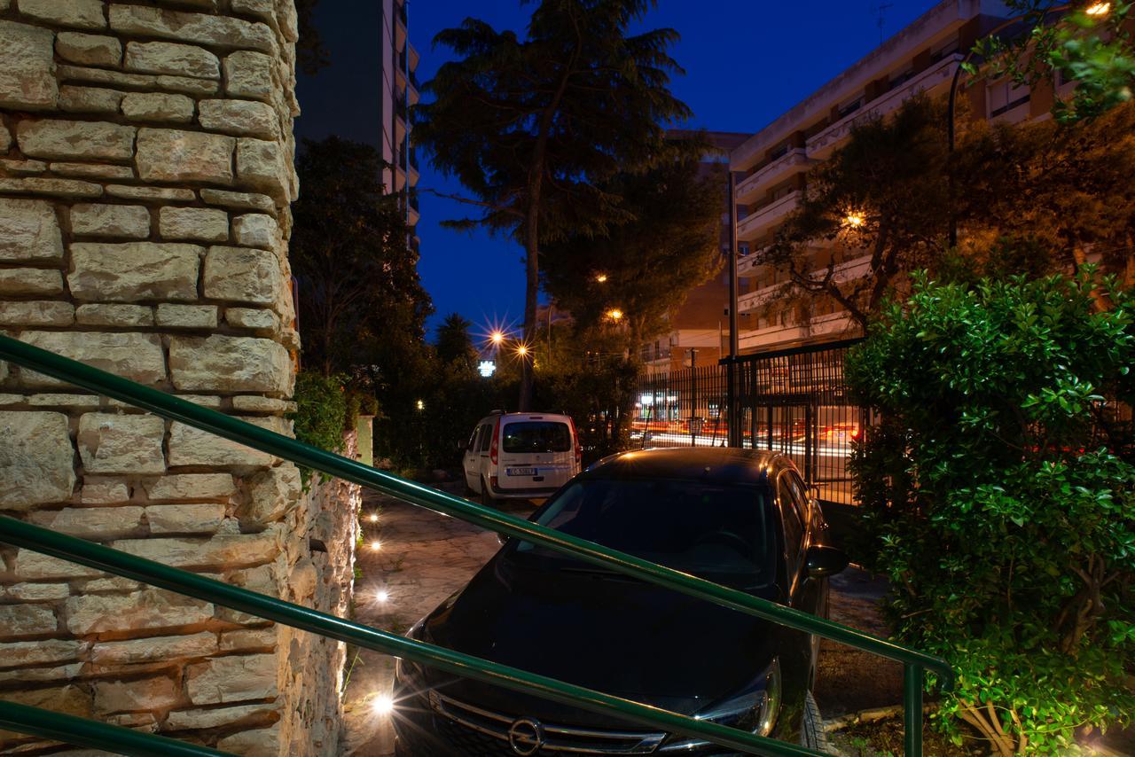 Villa Domus Salento Suites & Rooms Con Parcheggio Privato In Loco 莱切 外观 照片