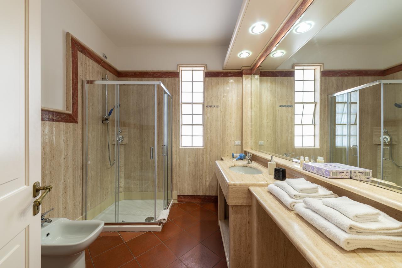 Villa Domus Salento Suites & Rooms Con Parcheggio Privato In Loco 莱切 外观 照片