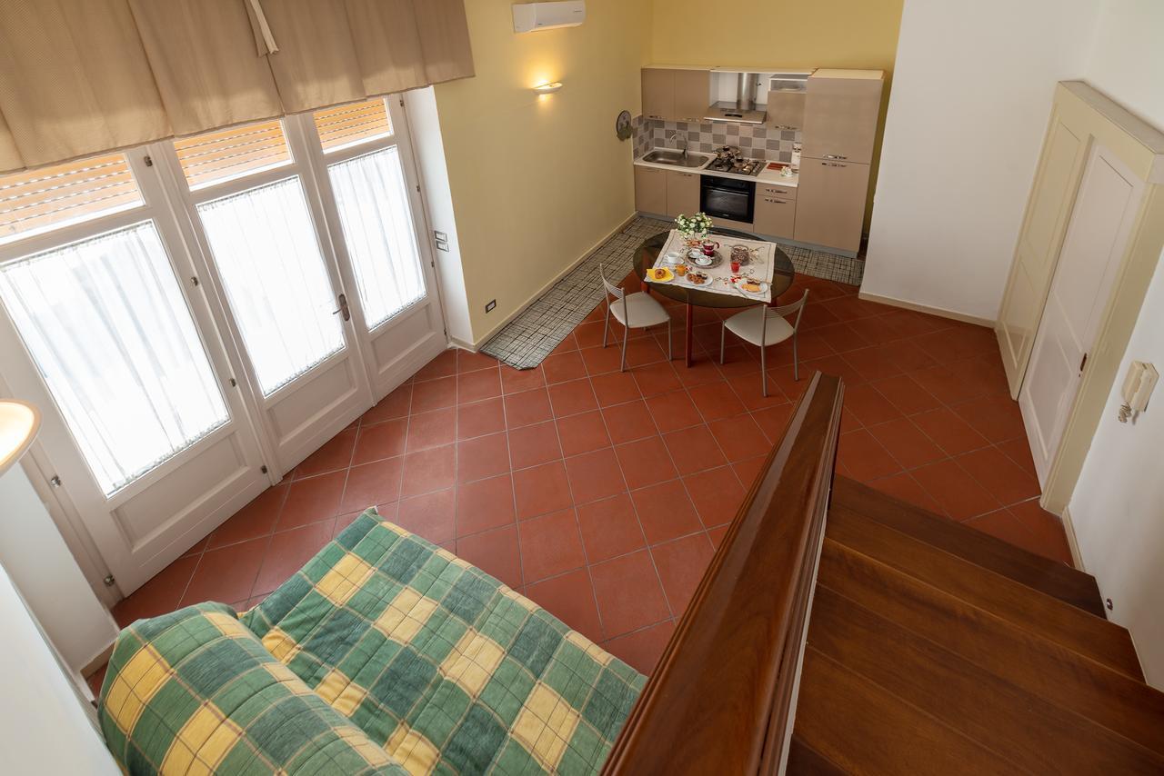 Villa Domus Salento Suites & Rooms Con Parcheggio Privato In Loco 莱切 外观 照片