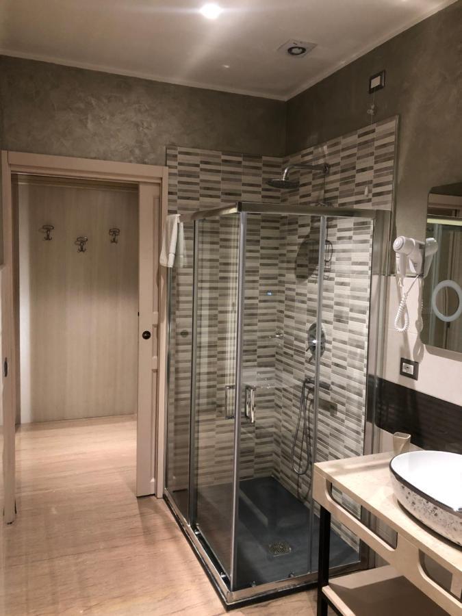 Villa Domus Salento Suites & Rooms Con Parcheggio Privato In Loco 莱切 外观 照片